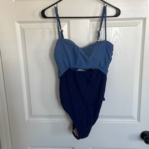 One piece swimsuit